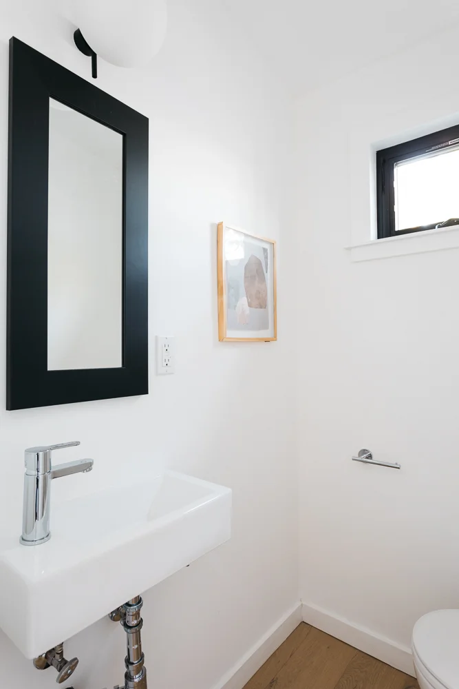 5237 Rockland Ave MLS - virtuallyherestudios.com-74.jpg
