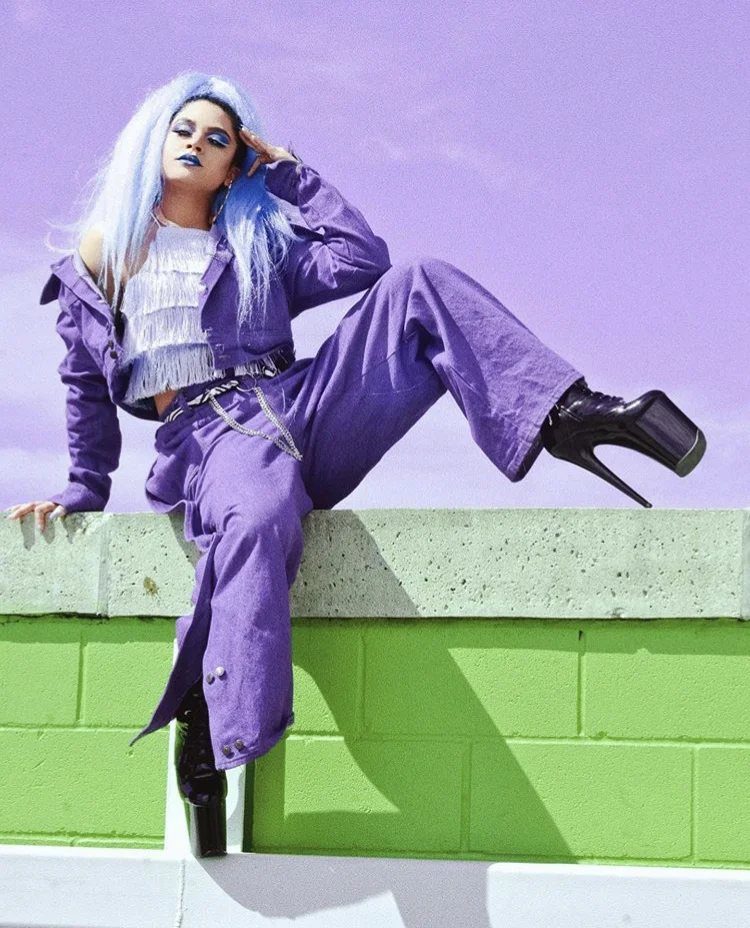 CLEE (@itscleebitch) Clee's brazen, electro-fueled music embraces elements of pop, hip hop, and r&b and is matched by colorful visual style expressed in fashion and more. The San Antonio songwriter released her latest EP, OverKILL, in 2017 and has been on the glow up since. She gets her influence from 90s female rappers but fuses it with a futuristic version of the same confidence and mold breaking initiatives from those before her. She hopes to instill confidence in women and make them feel like they have the power to do anything they want despite what society expects. Currently she is working on her 2nd EP set to be released late 2019.