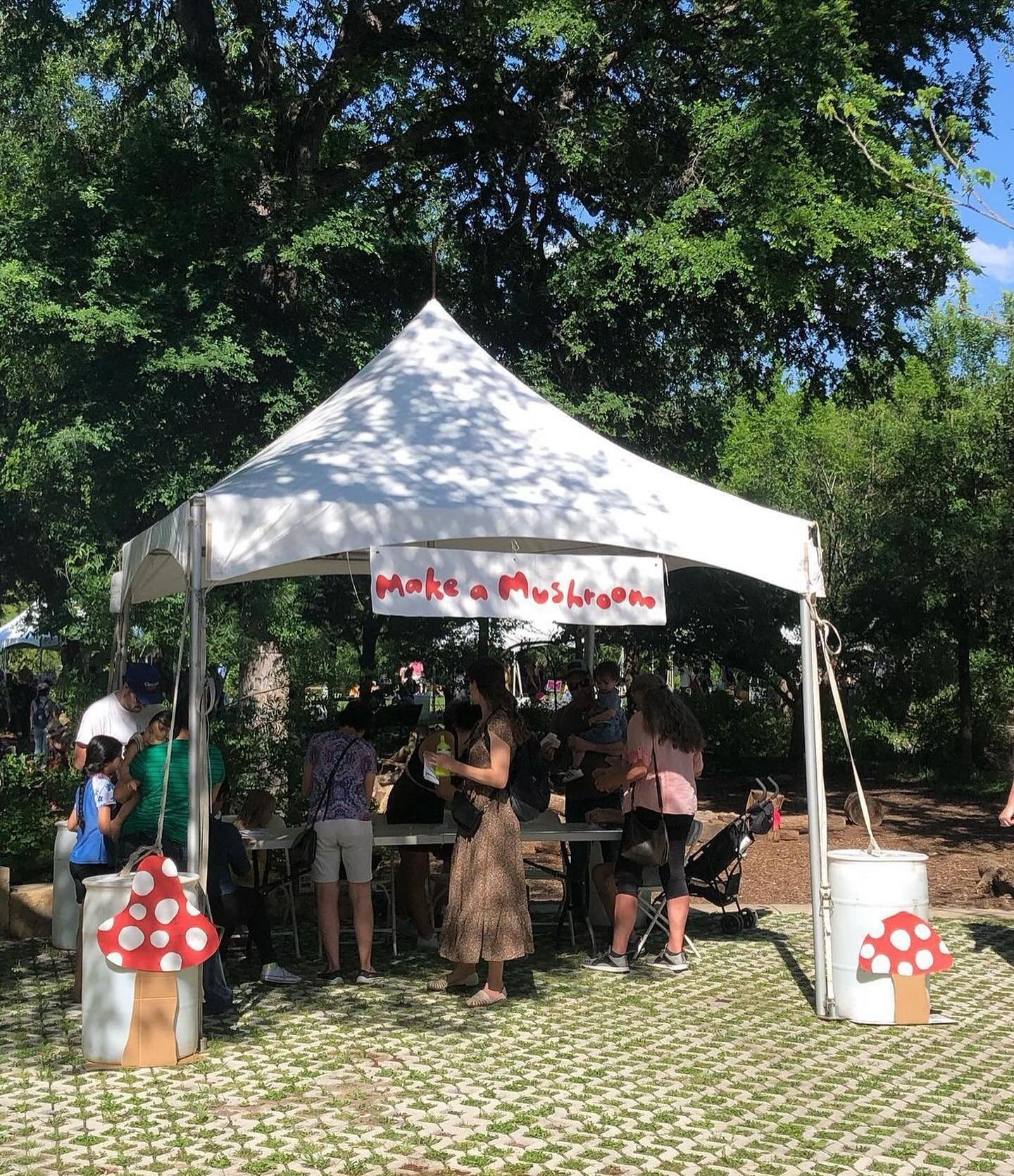 Currently. 📍🍄 A soft, Spring afternoon at @peasepark, featuring a few of our artists @heartofgoo @kk_inspired @wheredthewildthingsgo (and more).

The park is open until 10 PM for Squirrel Fest, an annual family-friendly day to celebrate Spring and 