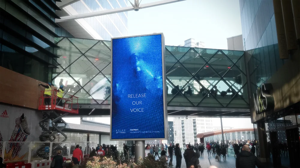 DOOH - Blue