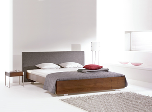 Lumi Piedi Bed Frame