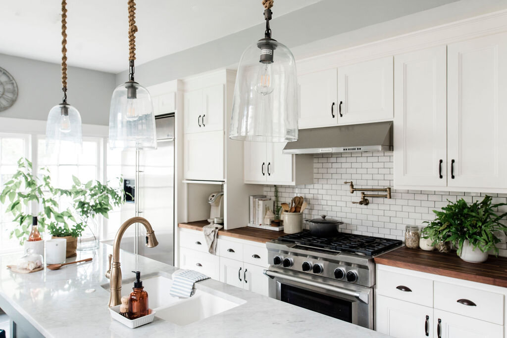Bright white classic kitchen designed by Texas interior designer Lauren Louise Design29.JPG