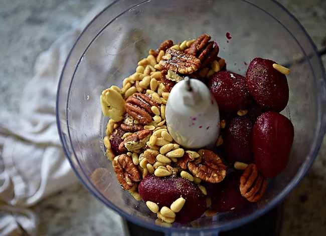 I was a little short on pine nuts so I tossed in some pecans for good measure.