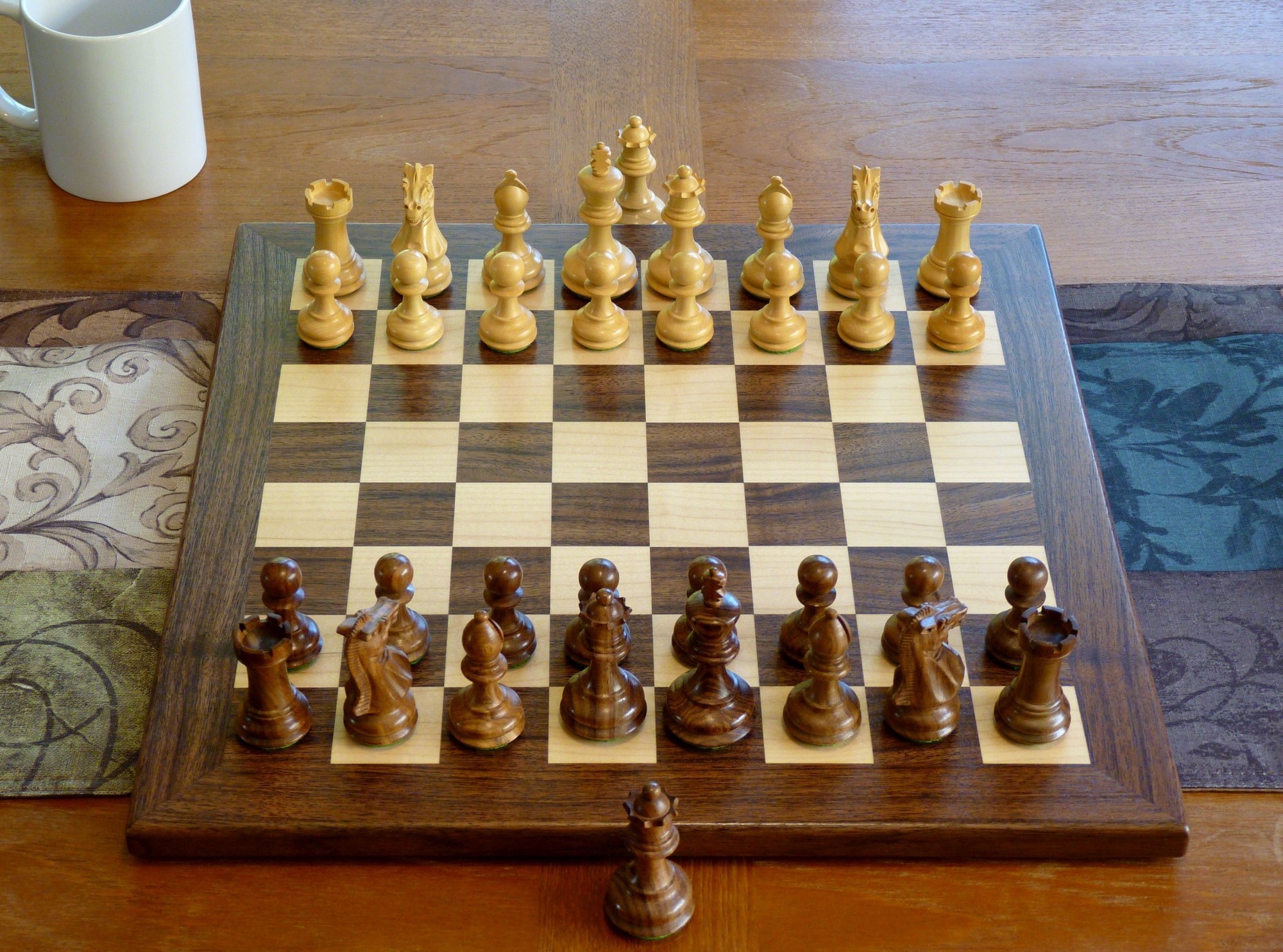 Traditional Hardwood Chess Set - Board and Pieces