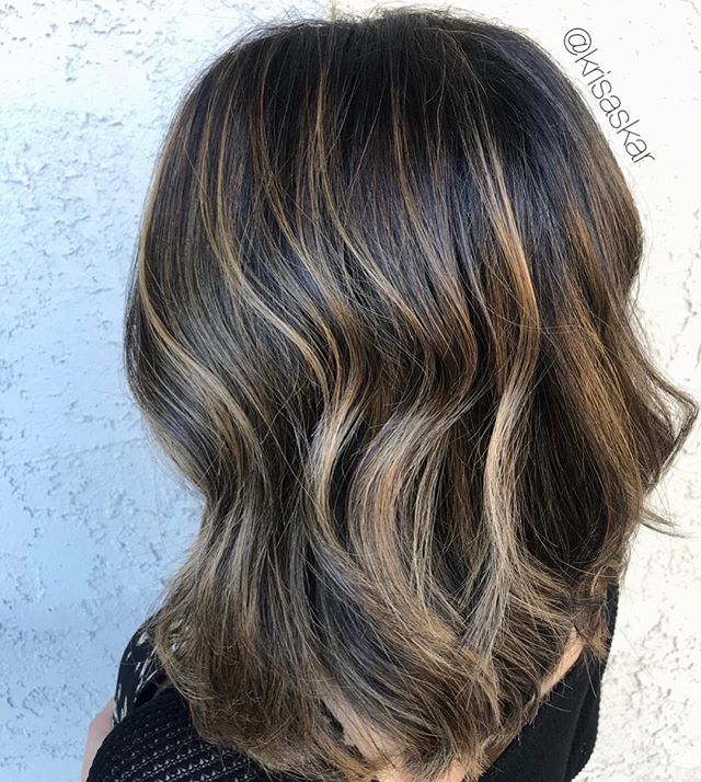 from an almost black natural root to a perfect balance of brightness 🤩 @krisaskar