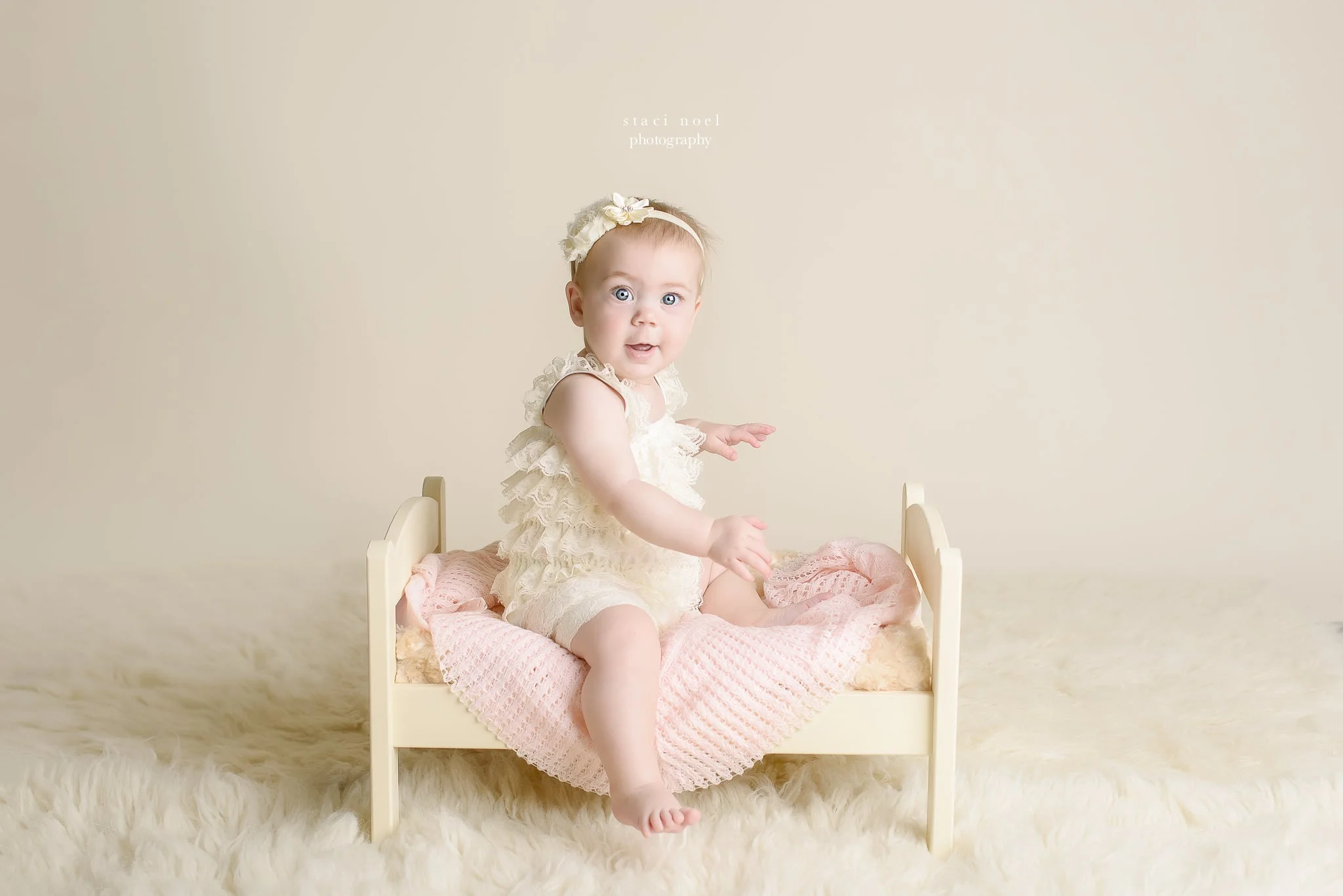 babygirl6monthportrait.stacinoel.4.jpg
