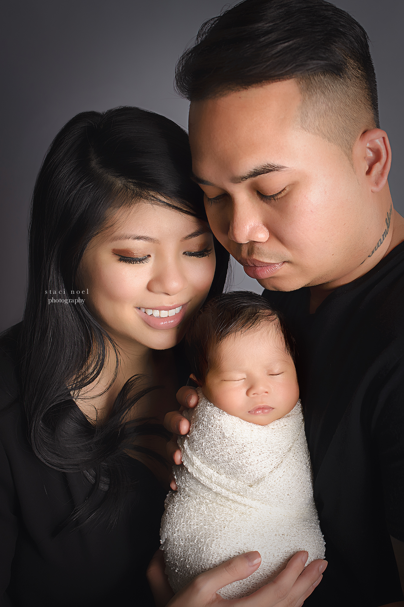 charlotte newborn photography baby girl and family