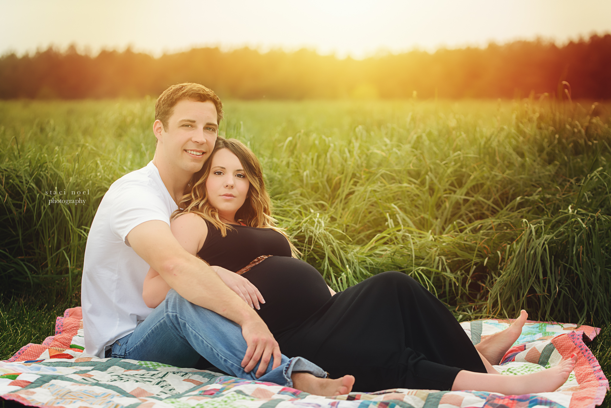 charlotte maternity photographer | outdoor field maternity