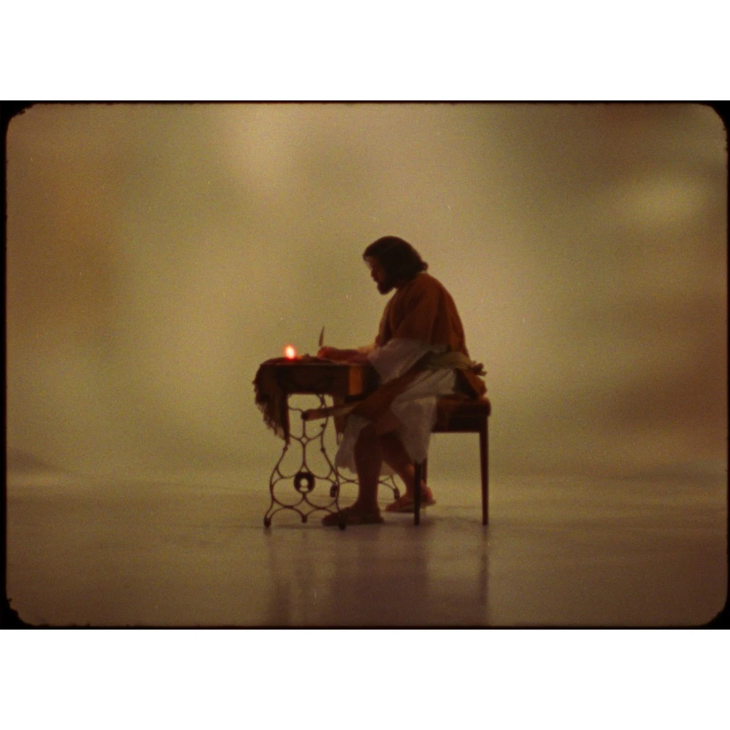Had a little fun with this one. Shot on 16mm film. Developed by @kodakfilmlabatl #kodak500t 

Producers @thejaleajackson @3beepio
Director @jessescimeca
Director of Photography @kalebrodriguezdp
Gaffer @travisjsawyer
Grip @mickdaniels92
Grip @davidbe