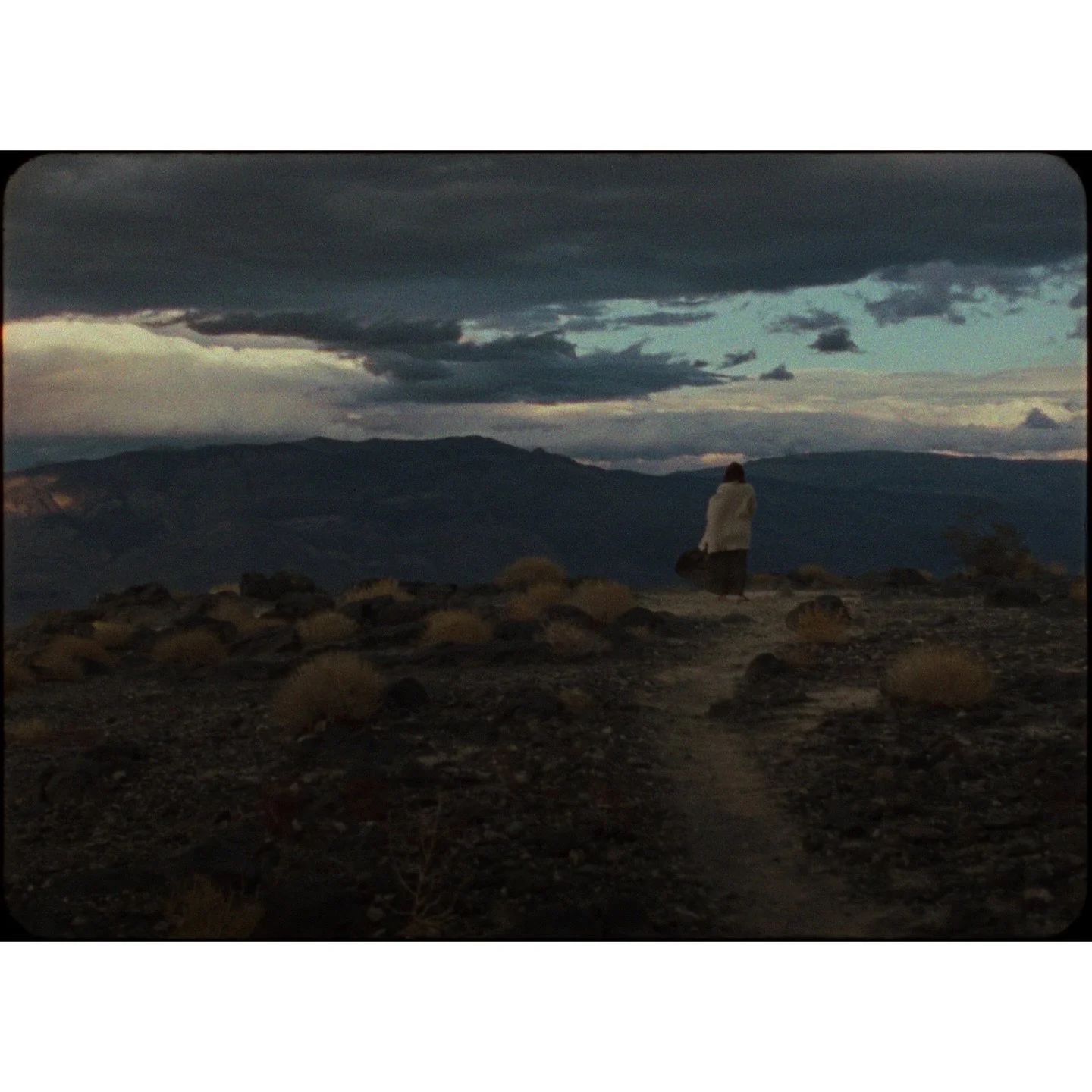Easter 2025 on 16mm

Film lab @kodakfilmlabatl 

Director - @jessescimeca 
DP - Me
Actors - @racheldrix and James Lee
Producers - @3beepio @jbaustin9 @thejaleajackson 
steadycam - @davidbesh 
Makeup - @shot_by_marge 
Sound - @jbaustin9 and @seanpaulh