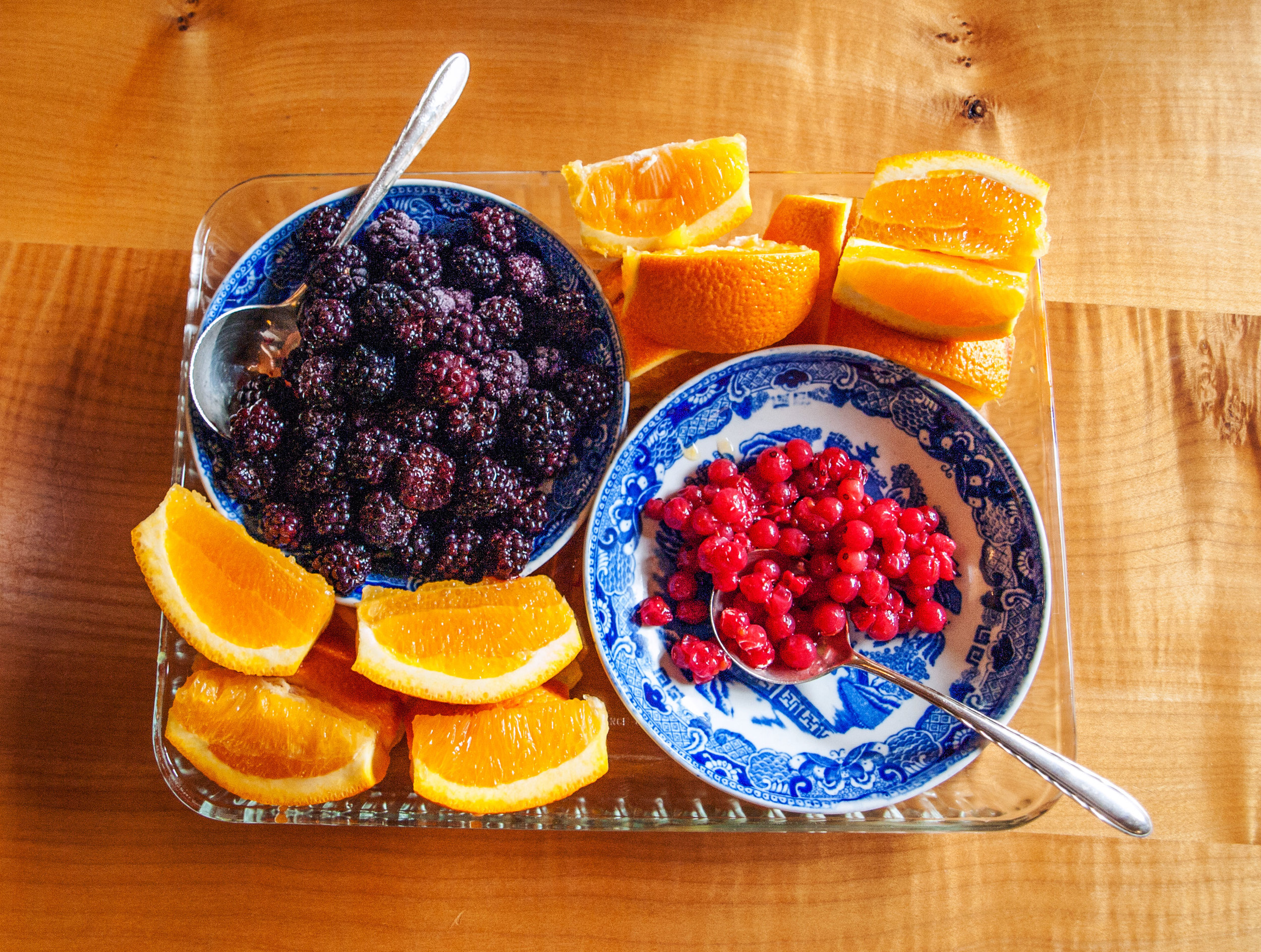  Seasonally available fresh fruit. 