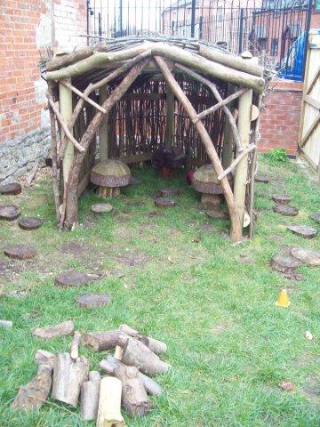 The Forest Garden Providing a woodland experience, this area is left as natural as possible, allowing children to “bake” mud pies in the mud kitchen; making dens, pretending to be bears and re-enacting fairy tales.