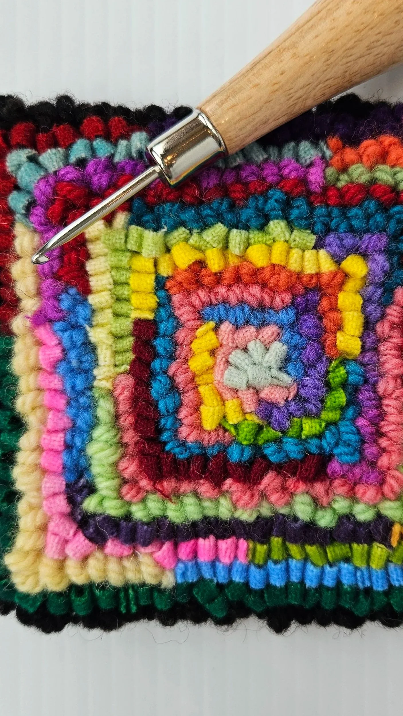 Beginning Rug Hooking: Mug Rug