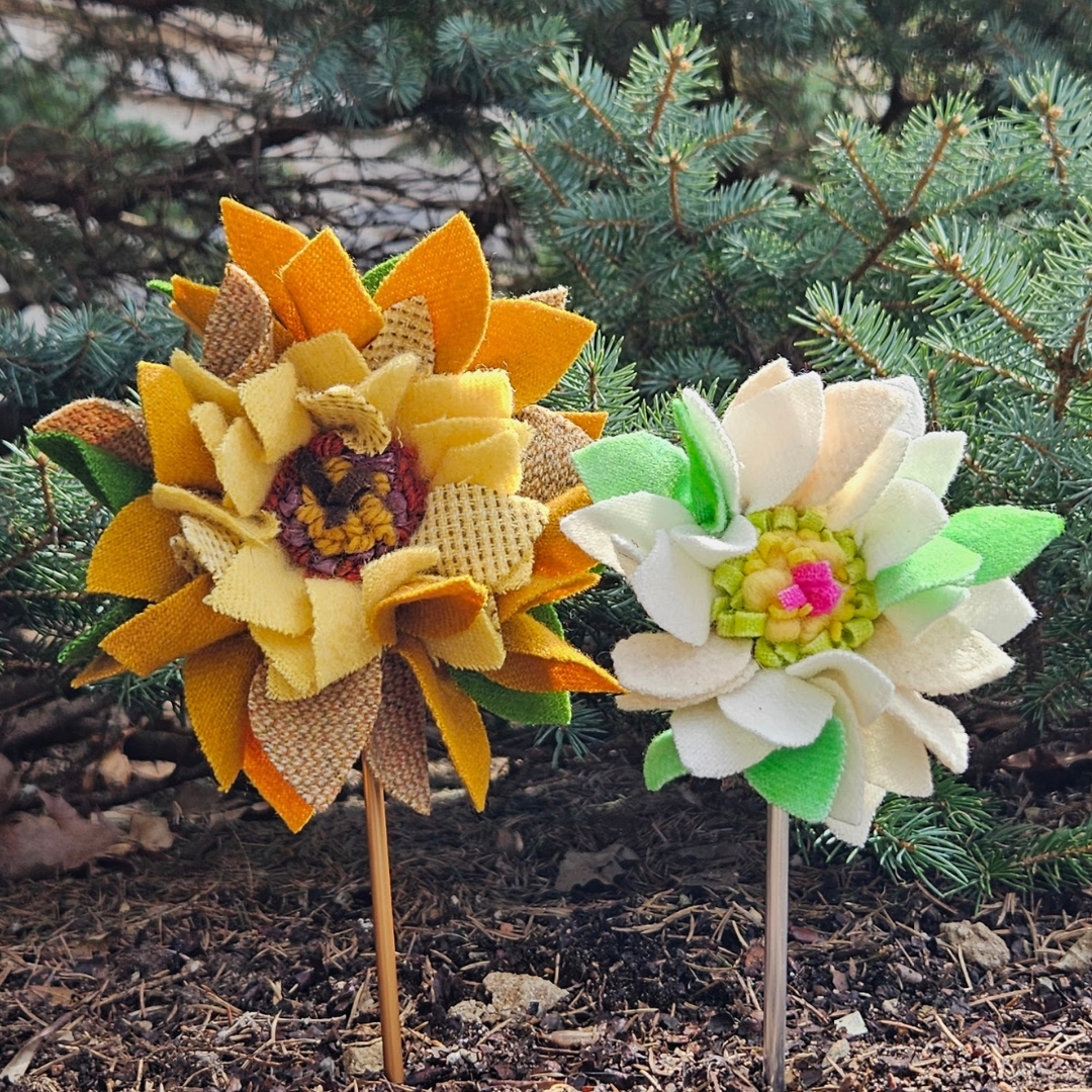 Multi- Age: Beginning Rug Hooking: Ribbon Proddy Flower w/ Linda Raether (August 22)