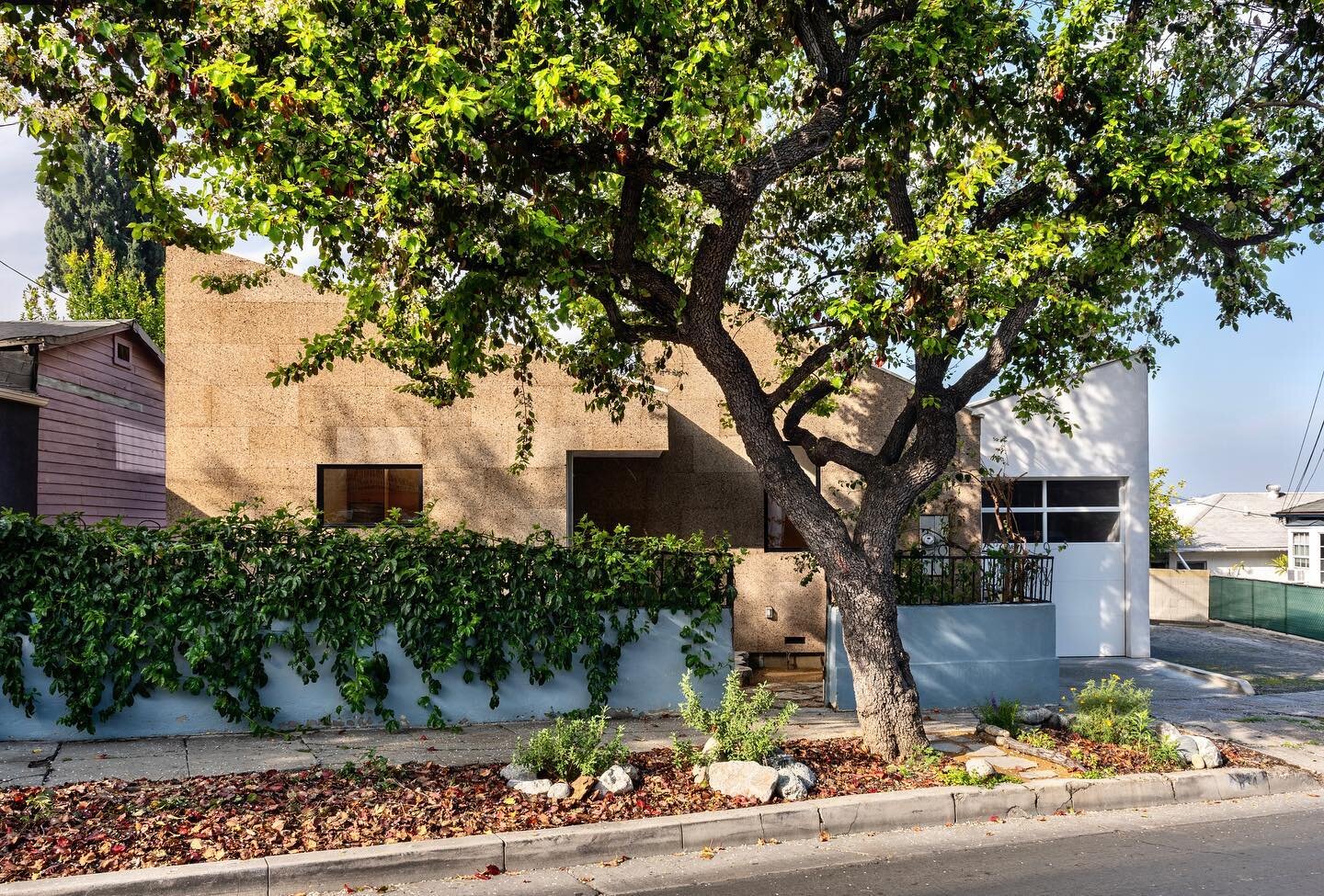 Introducing our small project on Isabel Street - a case study in climate-responsive design and natural building materials on an infill site in Cypress Park/Mt. Washington.
...
Climate-responsive design, aka passive design, uses seasonal sun, wind, an