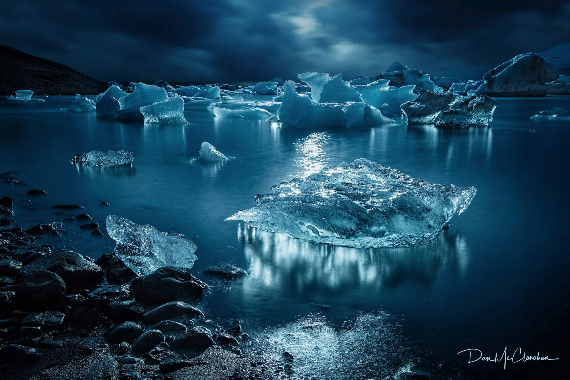 2018 World Photographic Cup bronze medal image - Icelandic ice chunks and iceburgs