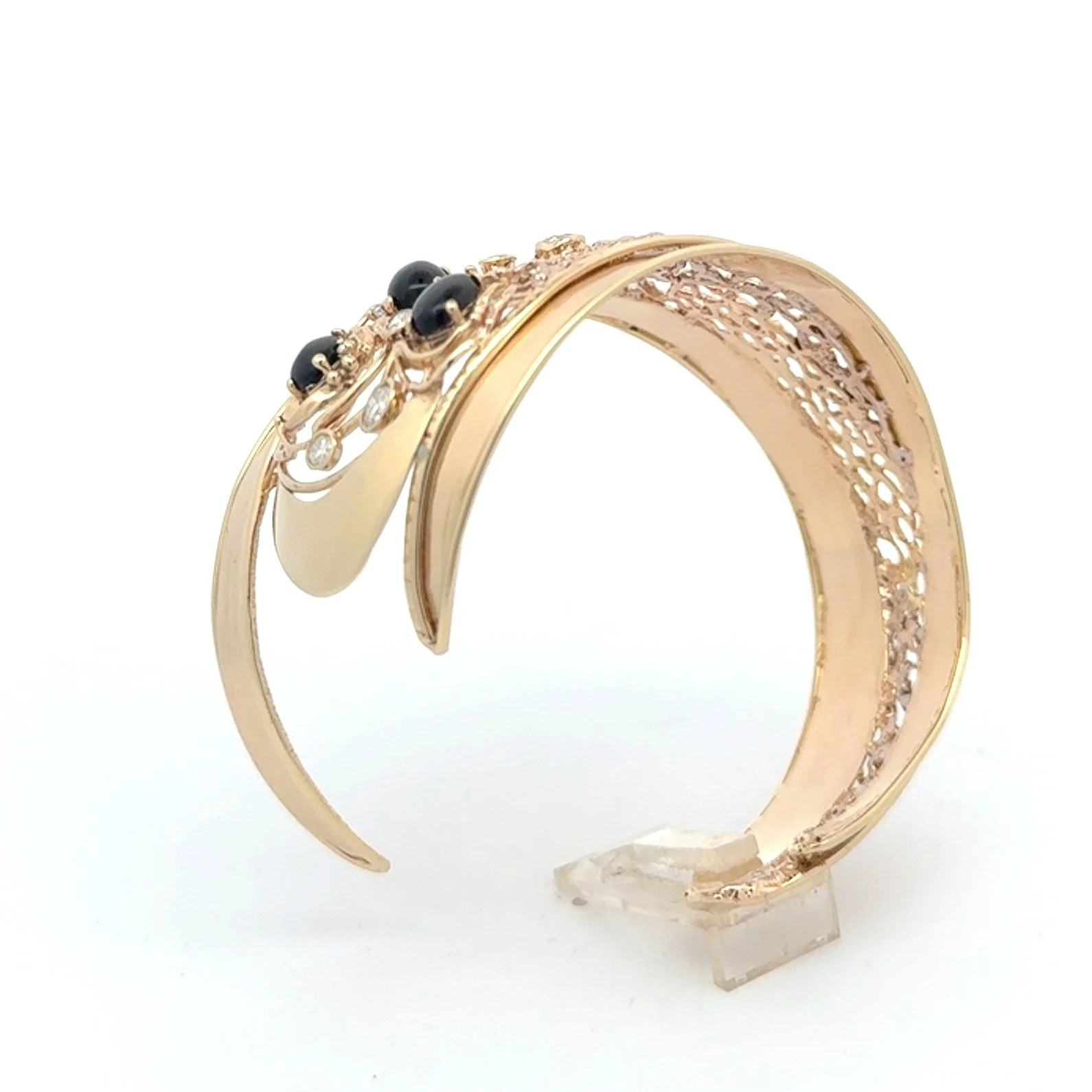 BR Onyx Dia 14K Cuff back.jpg