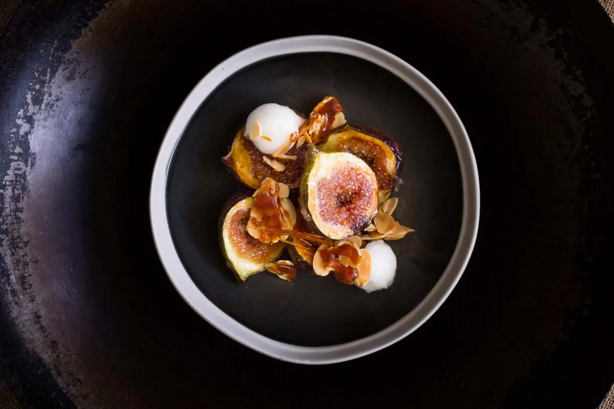Caramelized grilled figs with almond praline and gin sorbet