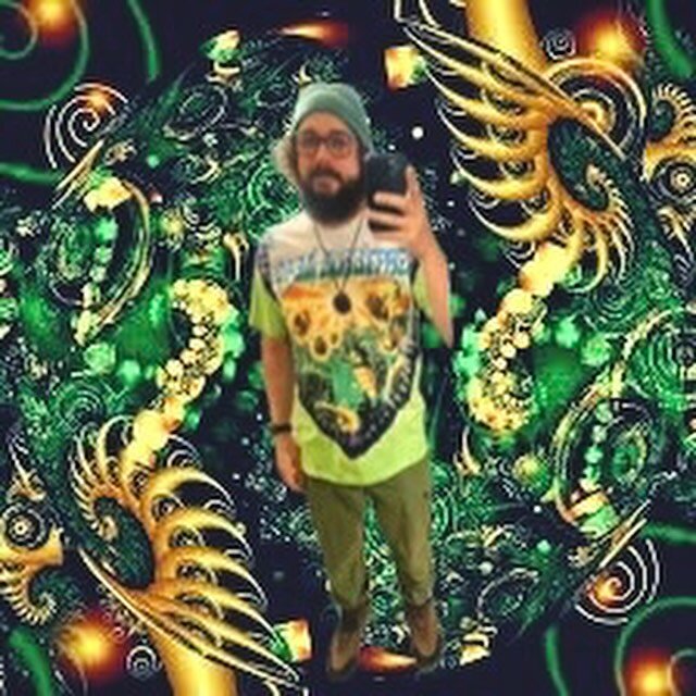 Happy Heady ST. Patrick&rsquo;s Day everyone! See you at the sphere 5/16/24! 🍀⚡️🤙🏼 
.
.
.
.
#stpatricksday #gratefuldead #instagood #sphere #vegas #comedy #comedian #photooftheday #hippie #irish #holiday