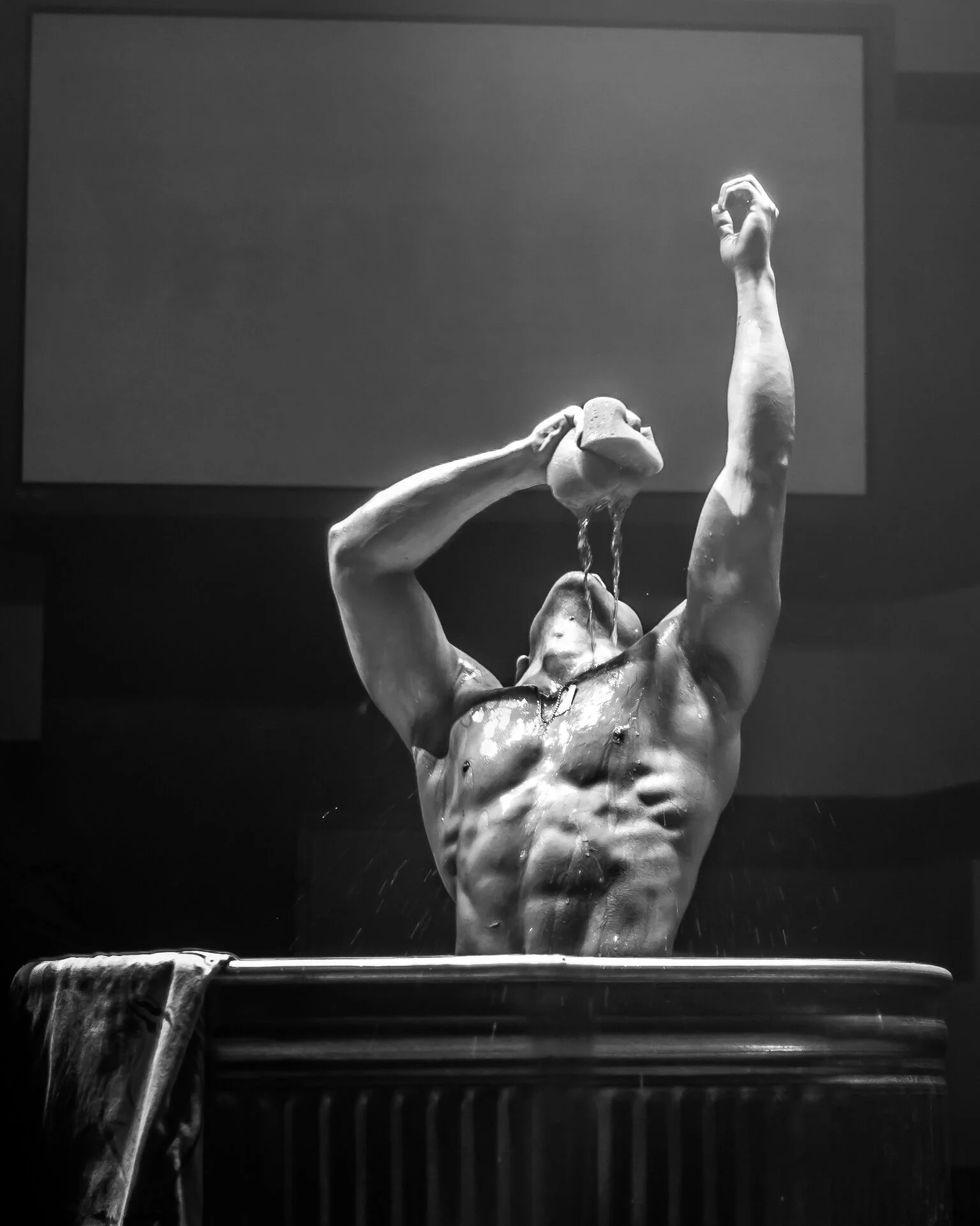 RAW footage of the Aussie Hunks Vegas show Finale.