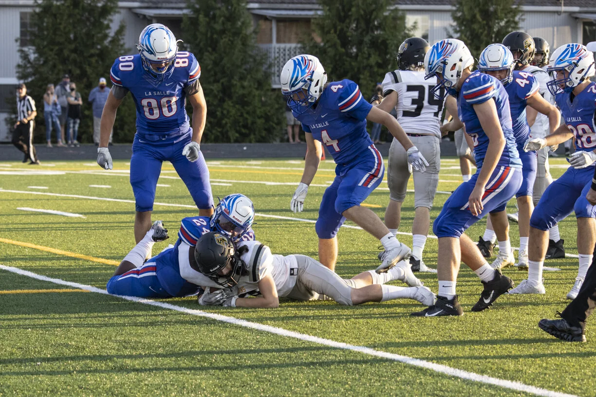 LaSalle_Varsity_FB_090321_71A4184.jpg
