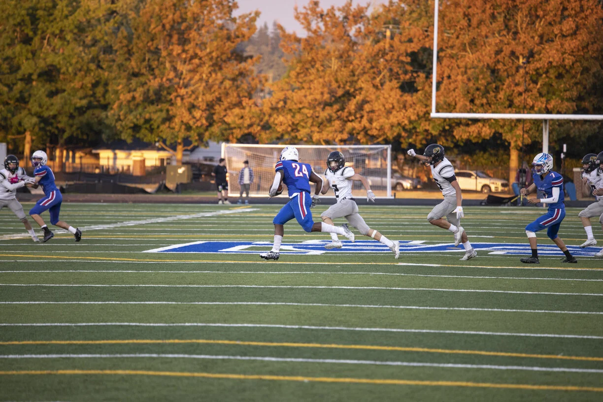 LaSalle_Varsity_FB_090321_71A4489.jpg
