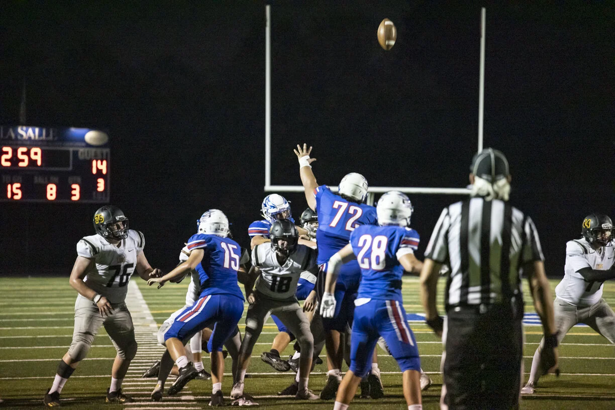 LaSalle_Varsity_FB_090321_71A5243.jpg