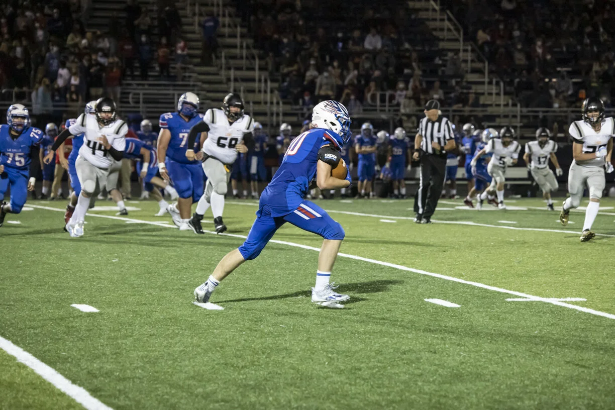 LaSalle_Varsity_FB_090321_71A5432.jpg