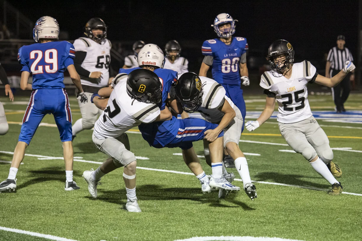 LaSalle_Varsity_FB_090321_71A5439.jpg