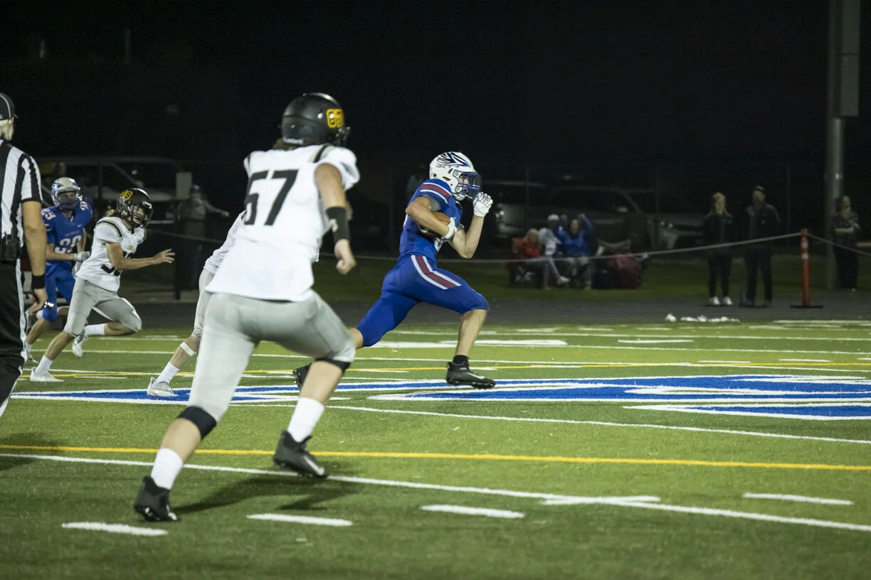 LaSalle_Varsity_FB_090321_71A5466.jpg