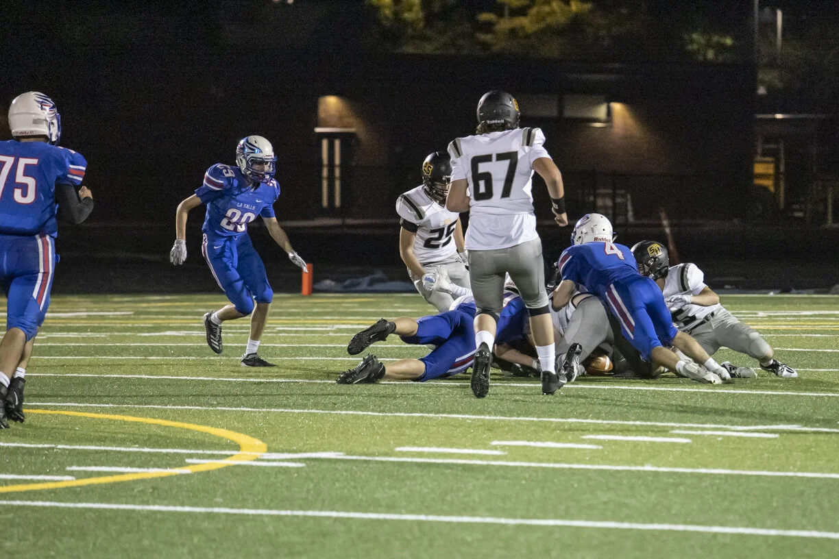 LaSalle_Varsity_FB_090321_71A5483.jpg