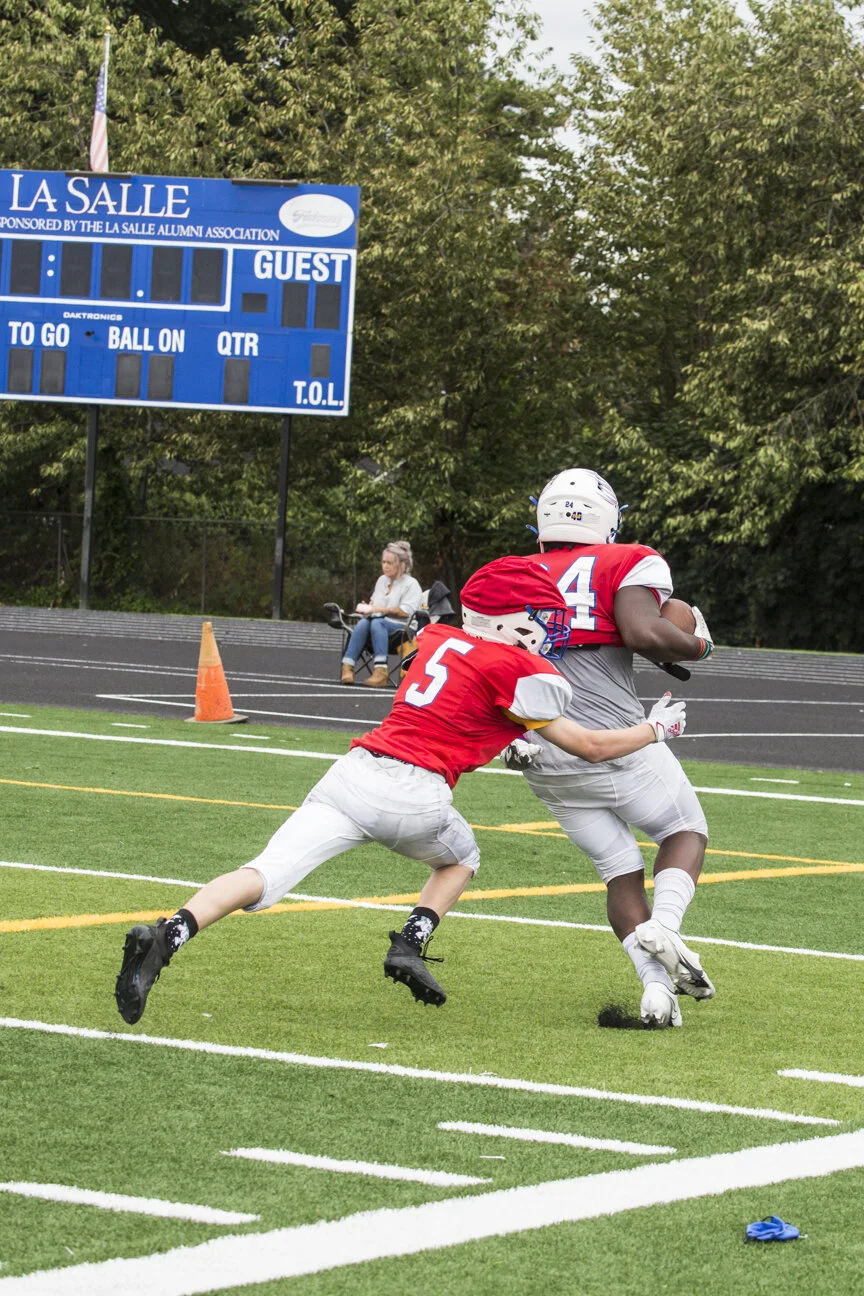 LaSalle_FB_Scrimmage_082121__J2A4838.jpg
