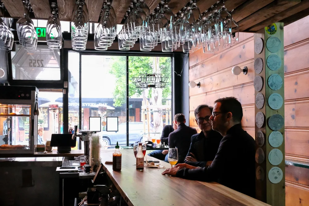 Bar photo 2