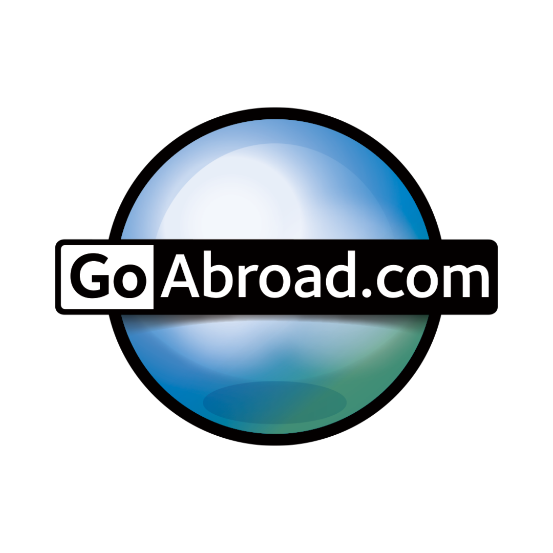 Your_Big_Year_On_Location_logo_Go_Abroad.png