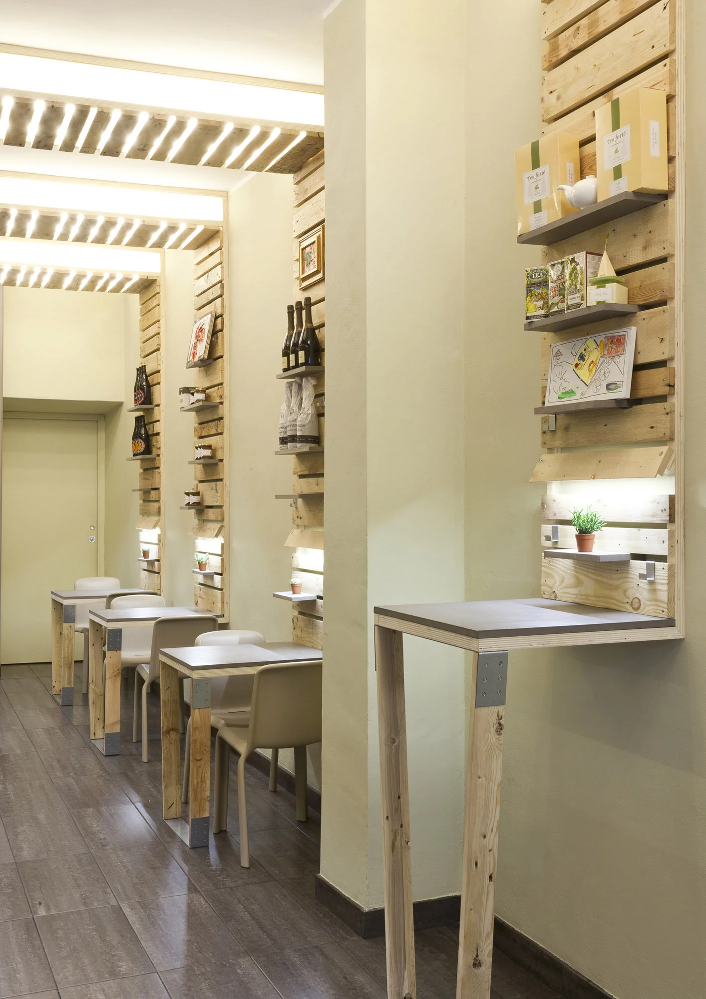 llabb_La Strega bar_05.jpg