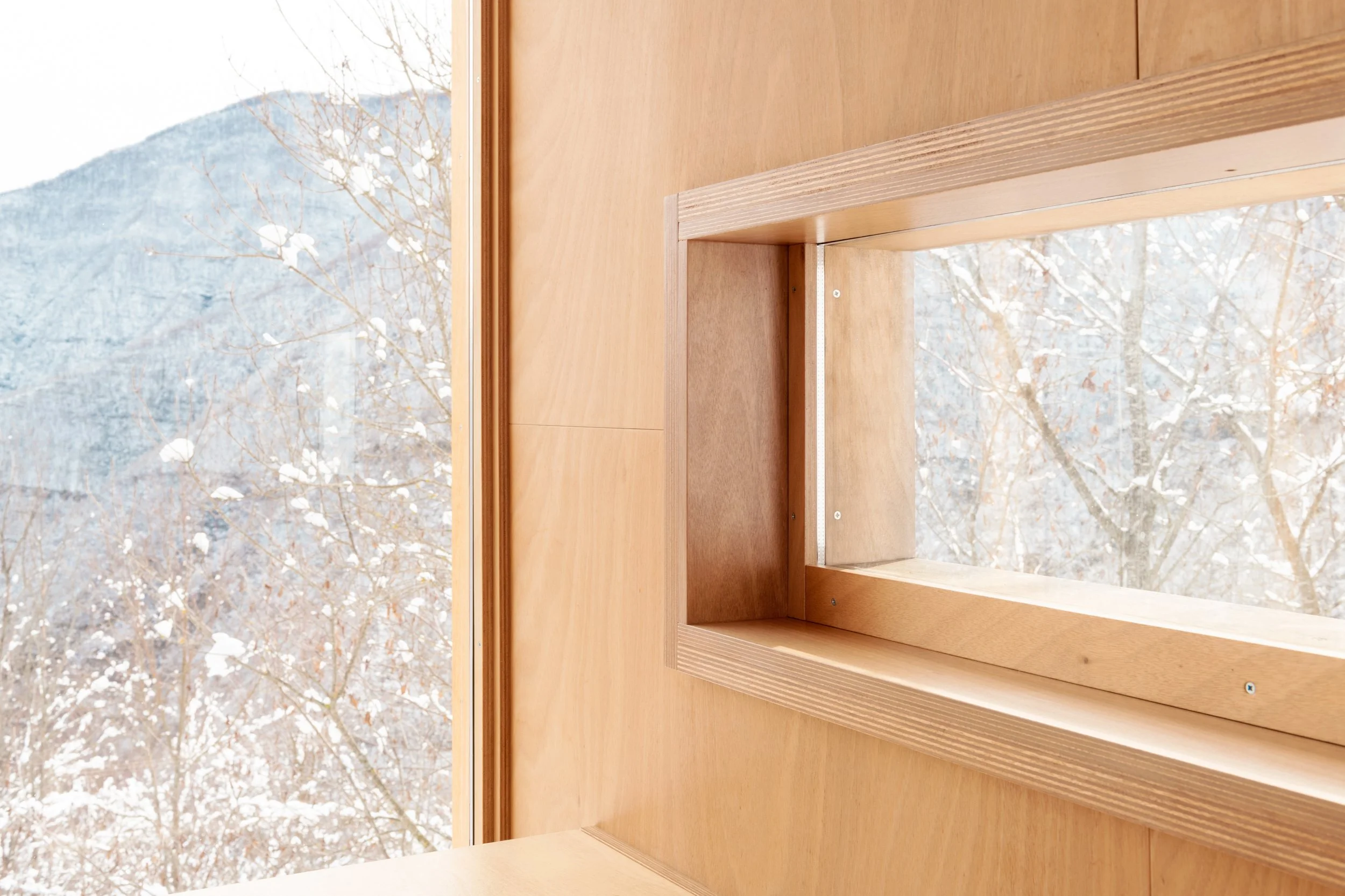 LLABB_cabin_DSC_7634.jpg
