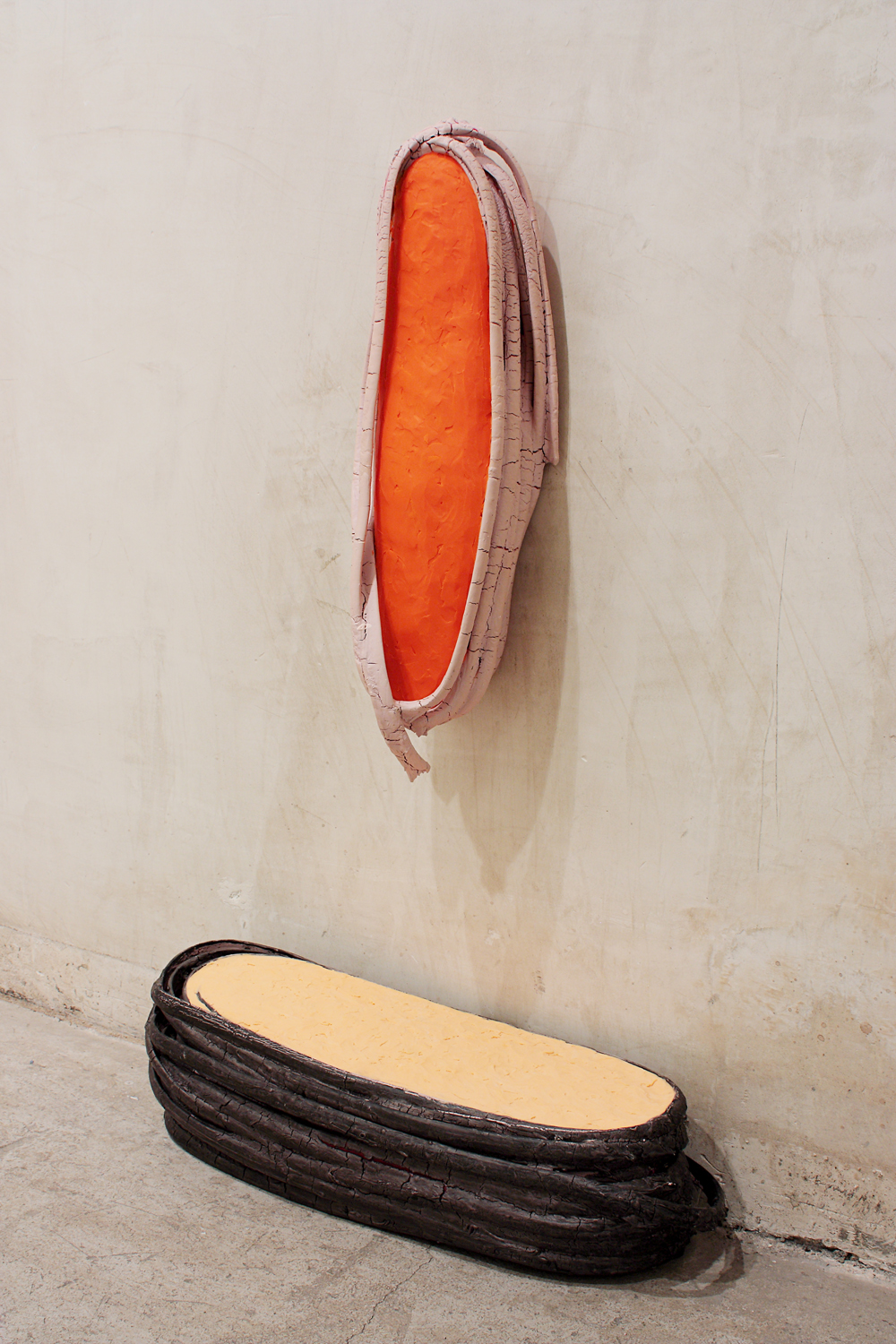 Buh!, 2013, rubber, acrylic, indian ink and plasticine, 82 x 51 x 19 cm.