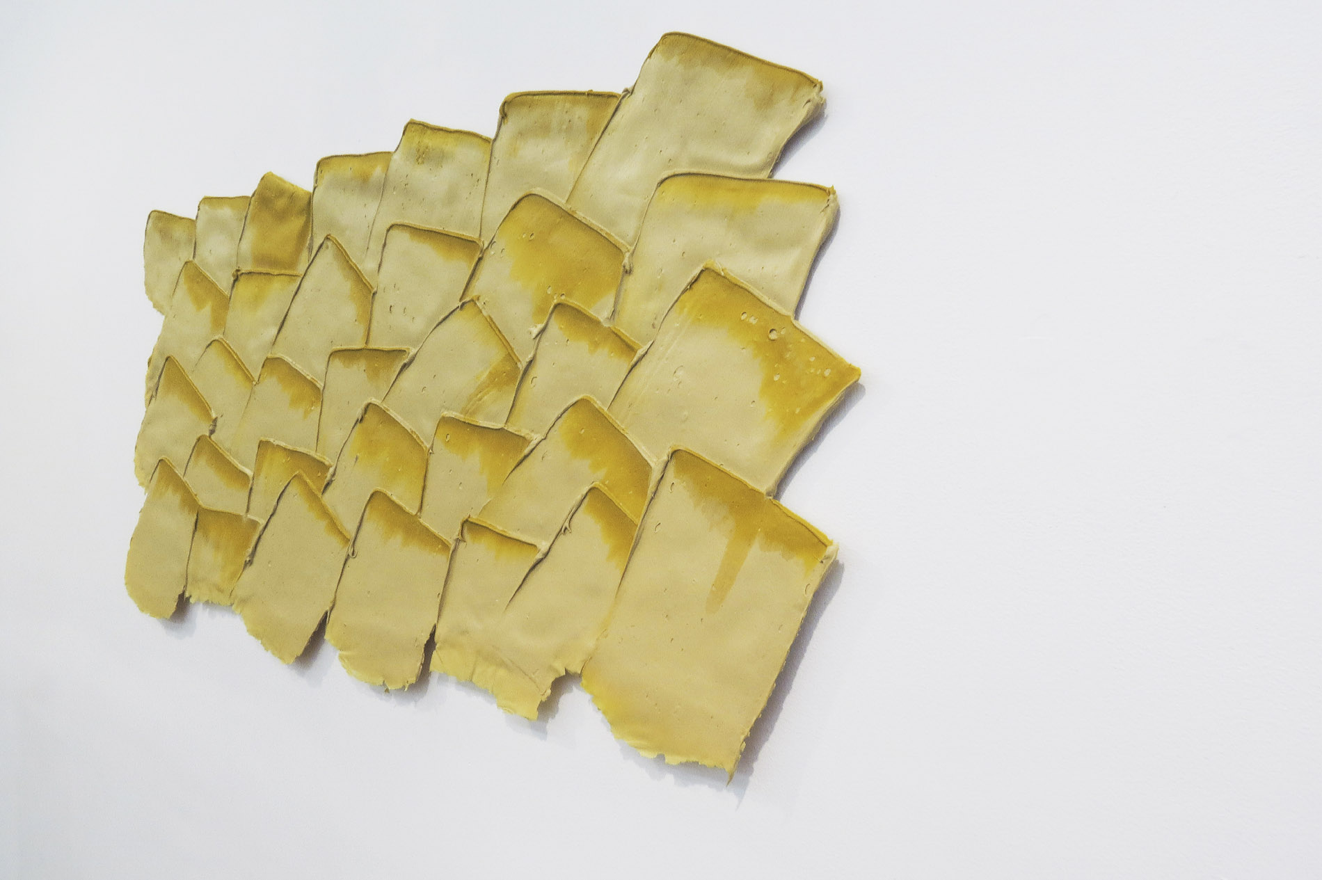 Essenziale con "ombre pittoriche", 1991, giallo e bianco, 41.5 x 81.5 cm