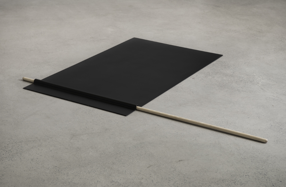 Black flag, 2012, wood, folded and painted iron, 3,5 x 150 x 200 cm