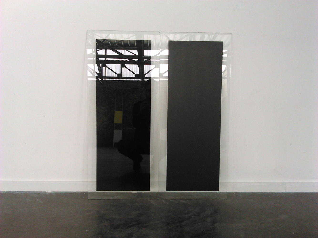 Intervalle, 2015, acrylic on glass, 97 x 82 x 12 cm