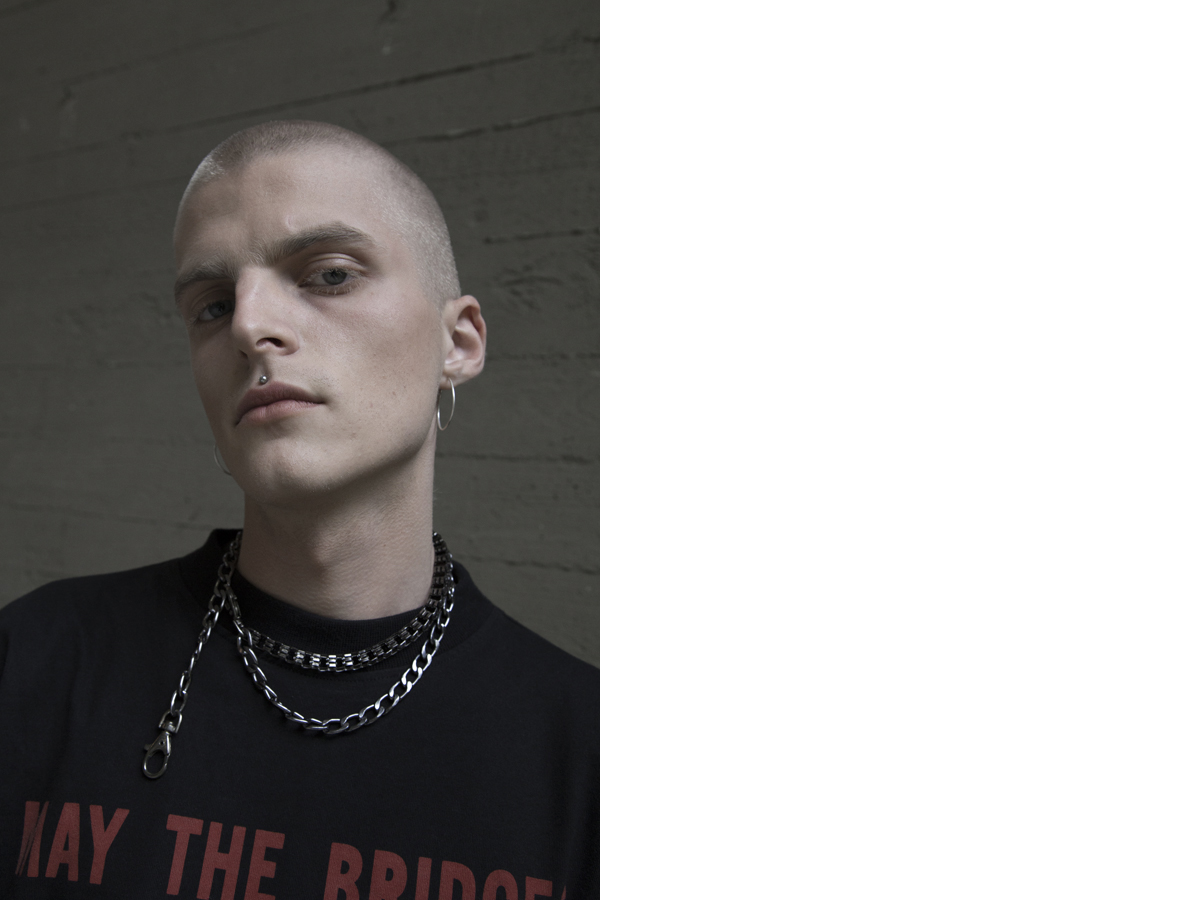 Nicola wears t-shirt VETEMENTS
