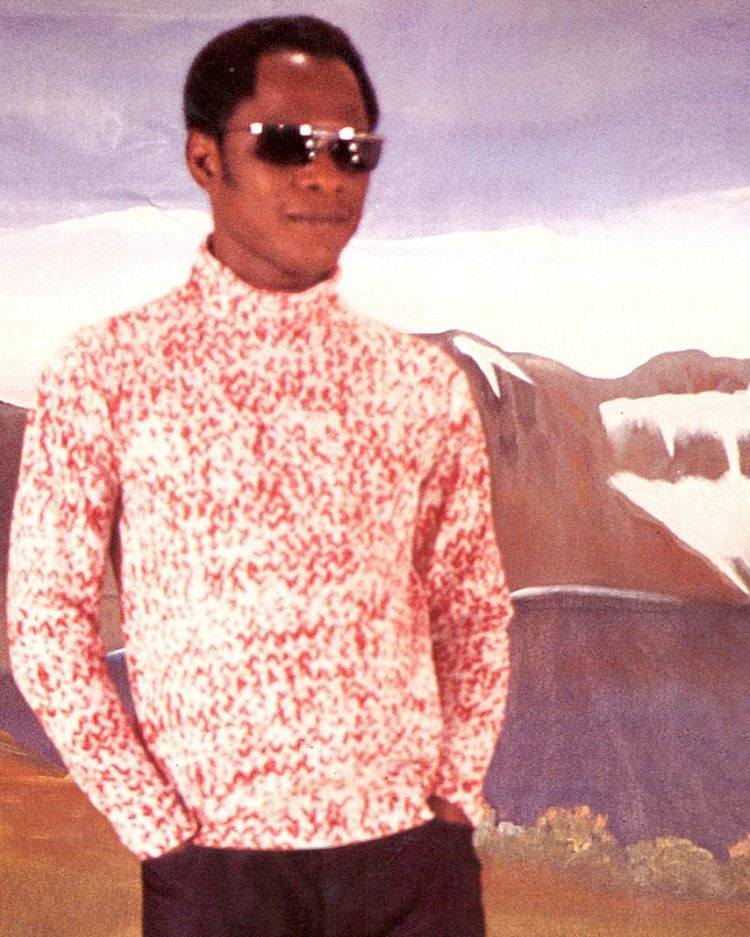 Self-portrait (1999) by Samuel Fosso