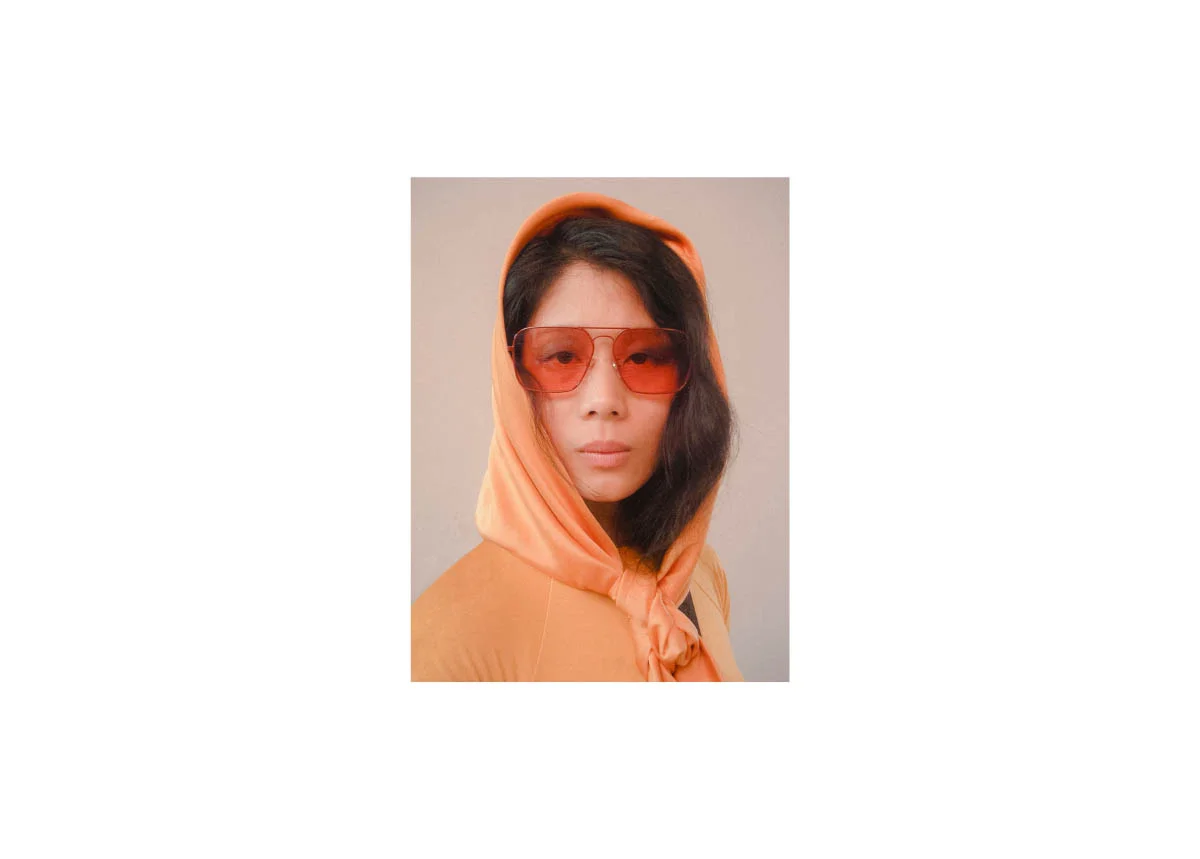foulard MILA SCHÖN t-shirt STYLIST’S OWN sunglasses RETROSUPERFUTURE