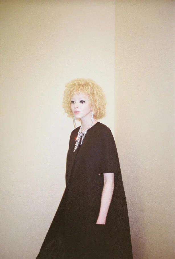 lutz-huelle-aw19-07.jpg