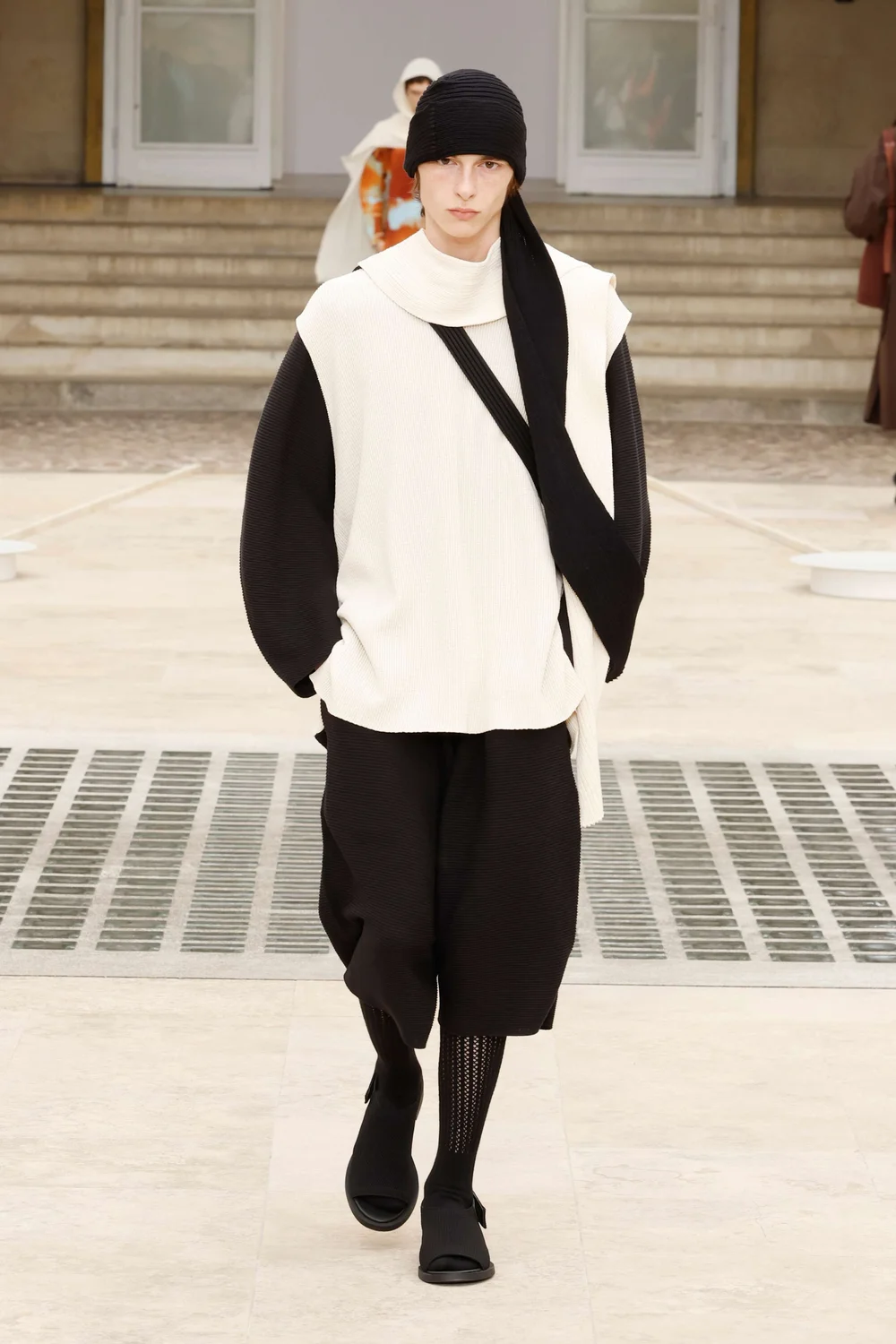 Issey Miyake SS25 - COEVAL Magazine