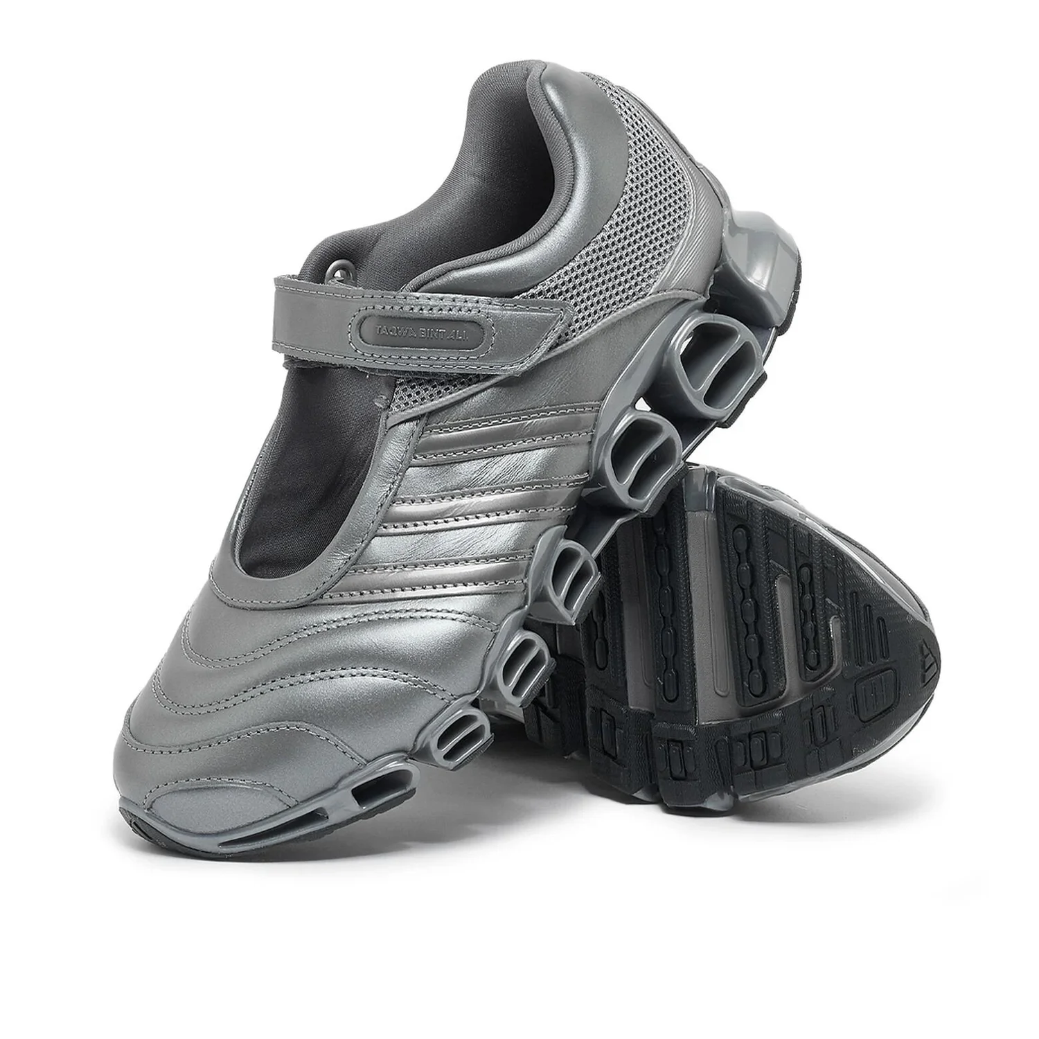 Adidas XLG Runner Deluxe - COEVAL Magazine