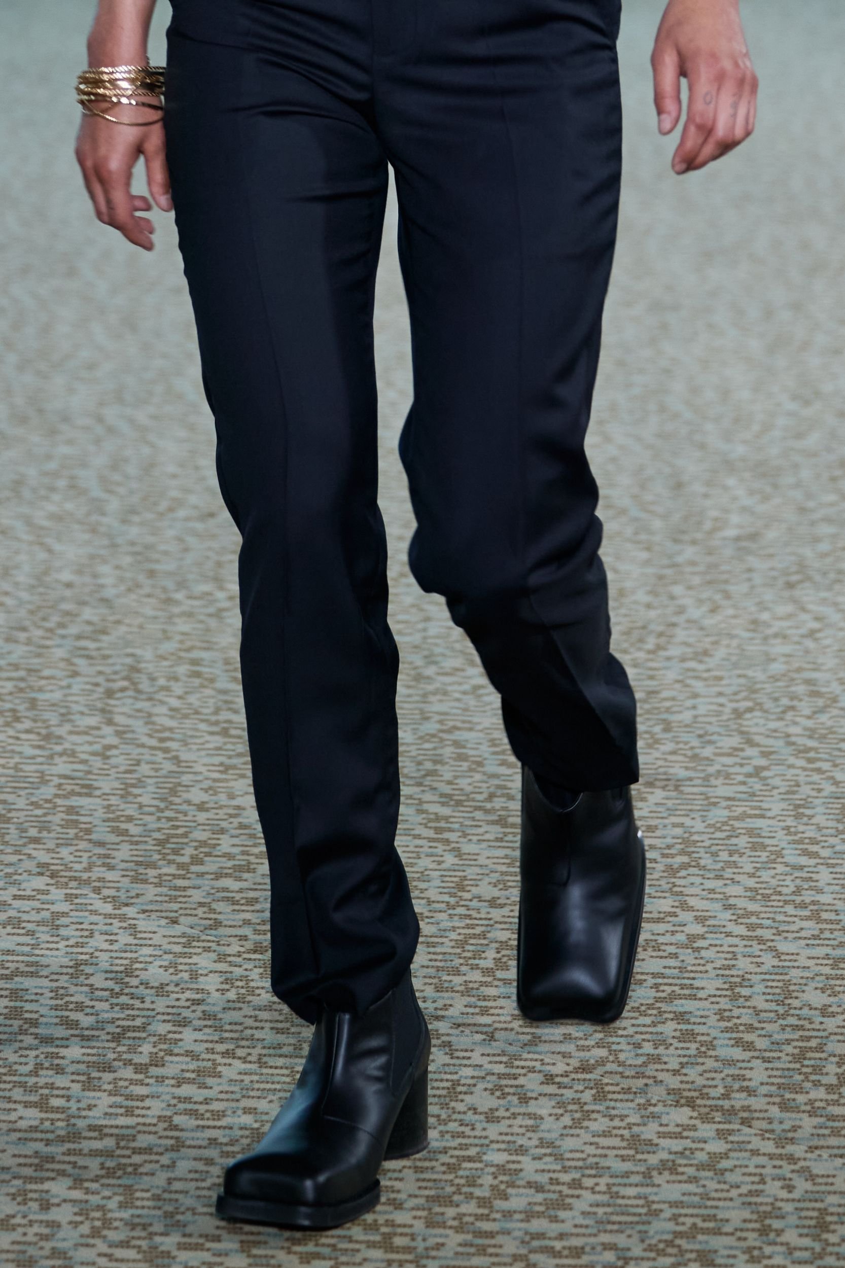 GMBH_SS26_Runway25.1_by_Finnegan_Koichi_Godenschweger_for_BFW_2zu3.jpg