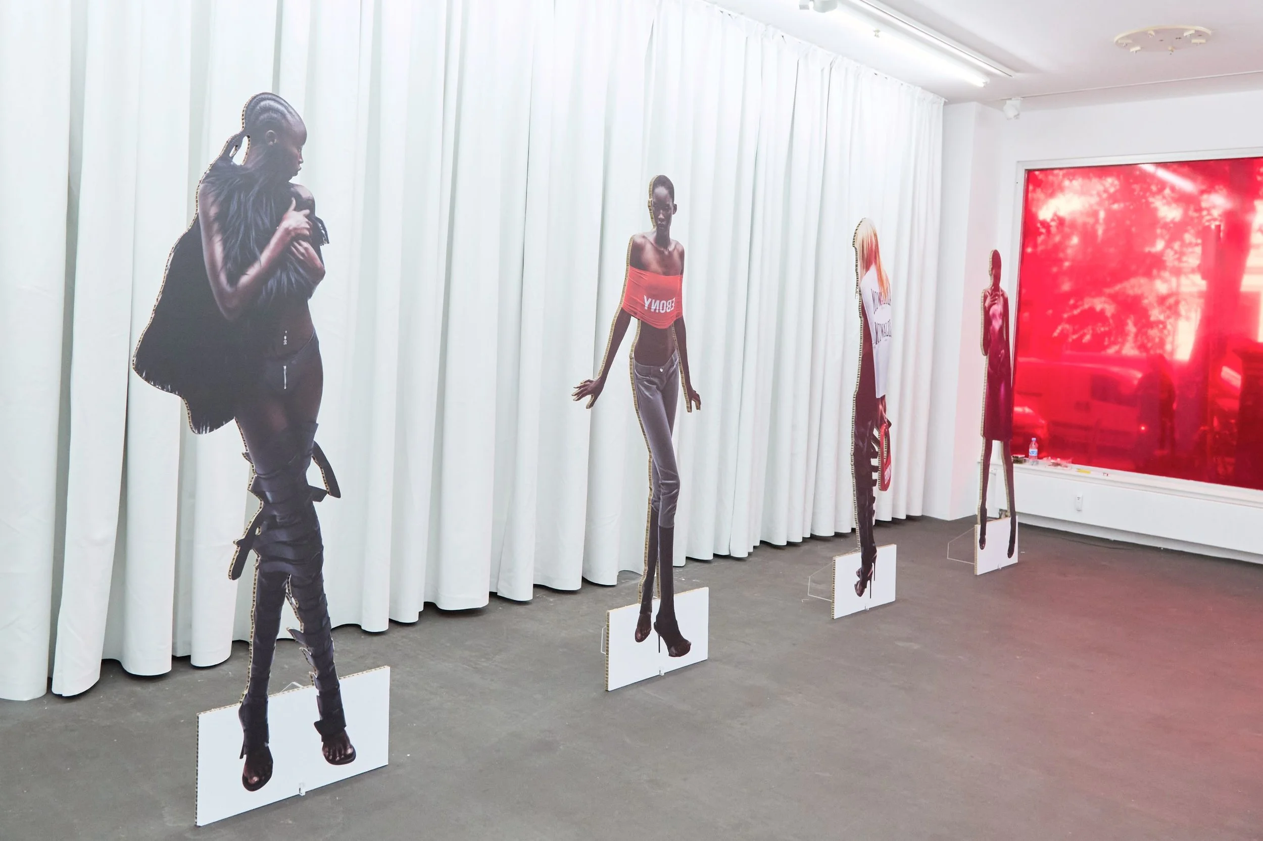 MOWALOLA_POPUP_SS26_BY_HARRYMILLER_P3A3370.jpg