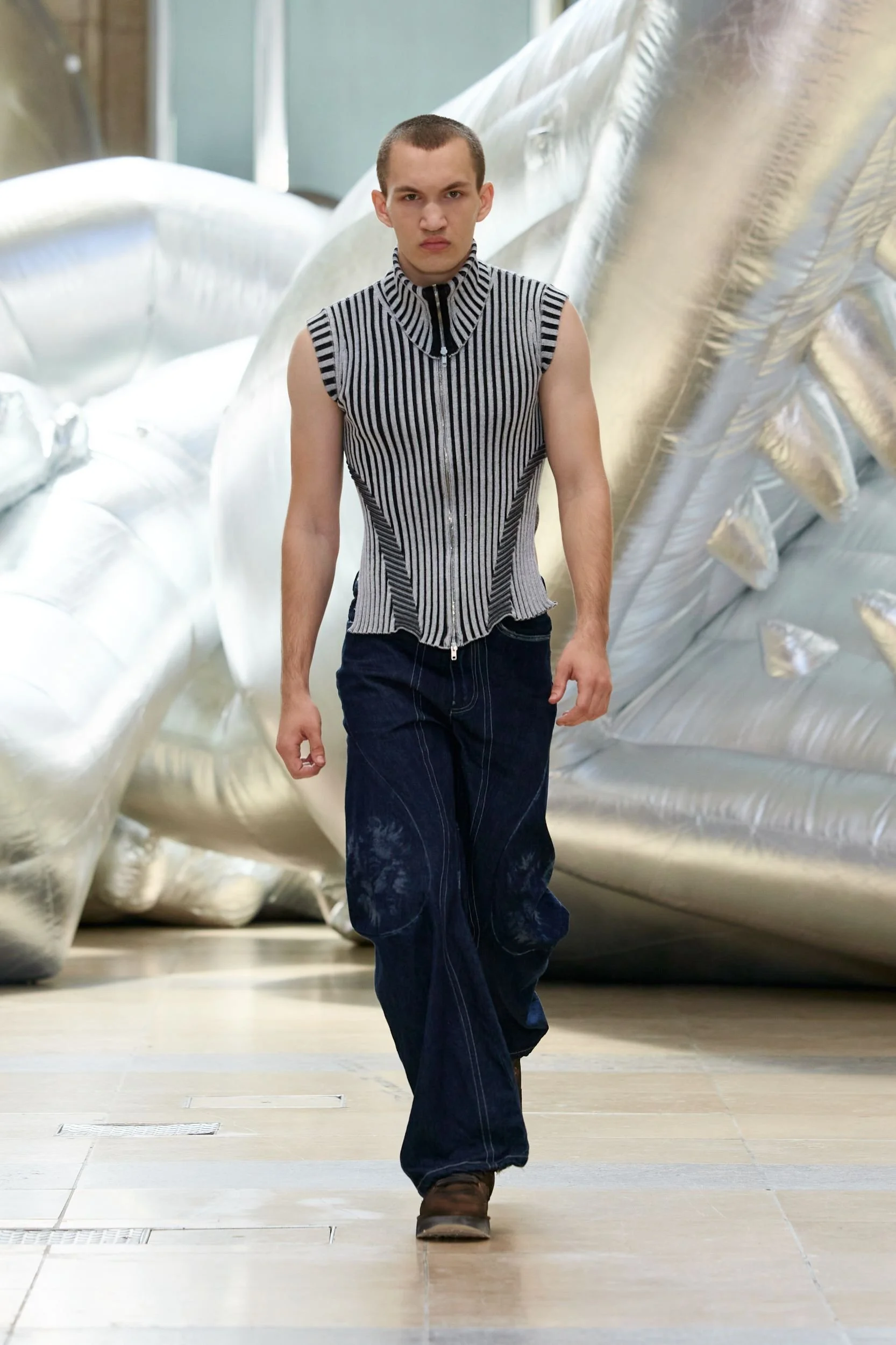 LUEDER_SS26_Runway2_by_Finnegan_Koichi_Godenschweger_for_BFW_HighRes.jpg.jpeg