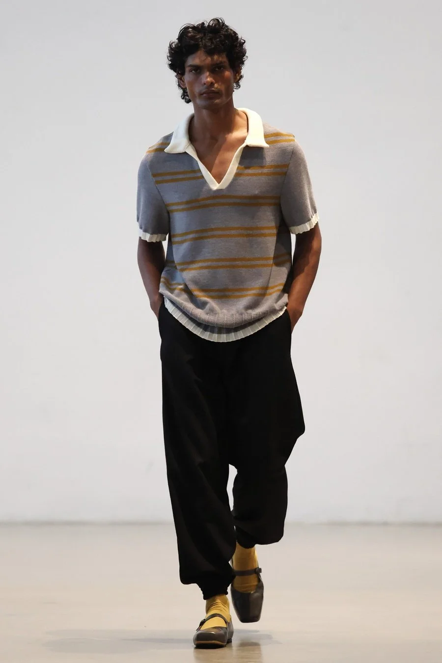 Andrej_Gronau_SS26_Look_03_Press_by_Boris Marberg_for_BFW.jpg